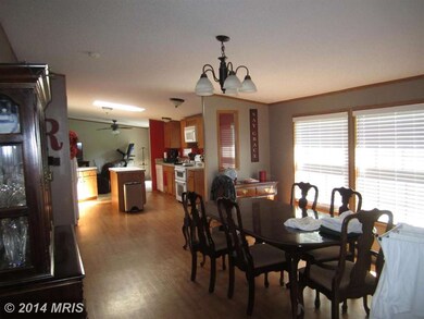 128 Mechanicsburg Dr, Bunker Hill, WV 25413 - photo 6