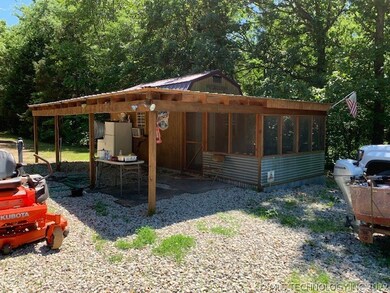 Bunkhouse with screened in porch and full bath