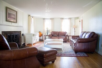 21 Dinsmore St, Nashua, NH 03064 - photo 3