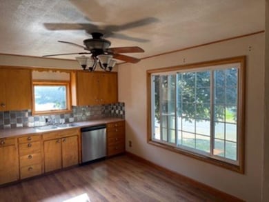 314 Marshall St, Davenport, WA 99122 - photo 3