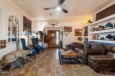 33425 W Cowboy Clint Way, Seligman, AZ 86337 - photo 4