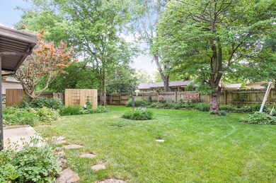 4317 S Raven Pl-8