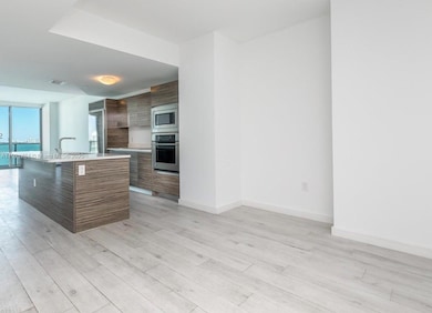 Icon Bay unit 2307, Miami, FL 33137 - photo 4