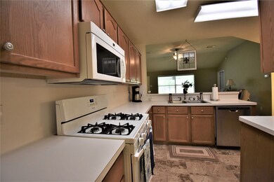 2935 Community Dr, Alvin, TX 77511 - photo 5