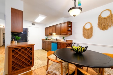 1402 Camp Rd unit 10D, Charleston, SC 29412 - photo 4