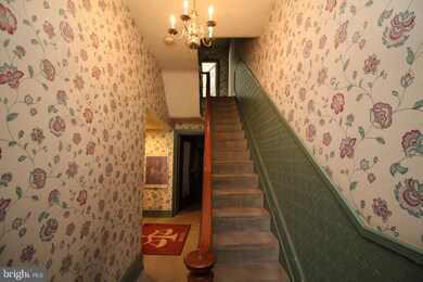 522 Washington St, Reading, PA 19601 - photo 2