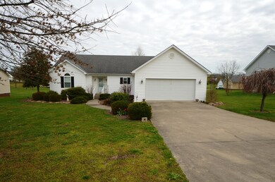 451 Bellaire Dr, Harrodsburg, KY 40330 - photo 2
