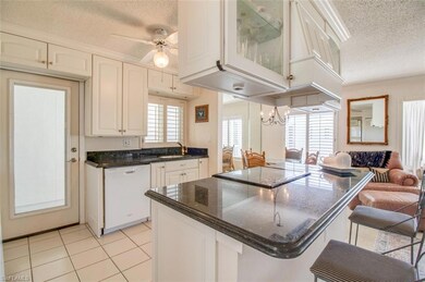 250 7th Ave S unit 305, Naples, FL 34102 - photo 3