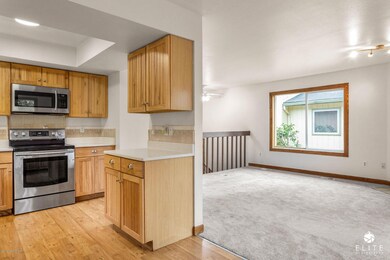 Open Kitchen/Livingroom