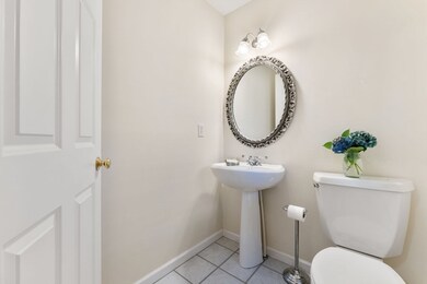 17 Algonquian Dr, Natick, MA 01760 - photo 5