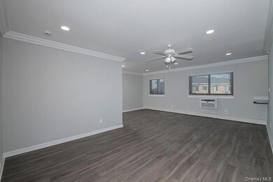 407 E Main St unit 407-5B, Bay Shore, NY 11706 - photo 3