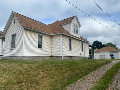 240 E Front St, Logan, OH 43138 - photo 3