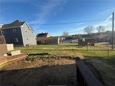 215 Cherry Ave, Houston, PA 15342 - photo 4