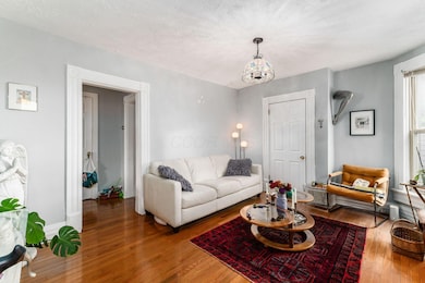 004__S - 69 E Duncan St - 010