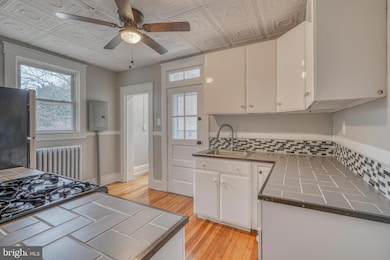 6 Cromarty Rd, Baltimore, MD 21229 - photo 6