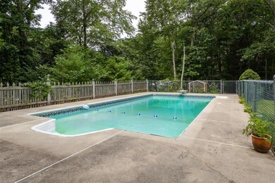 16 Meadowview Dr, Newton, NH 03858 - photo 6