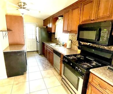 17141 E Tudor St, Covina, CA 91722 - photo 3