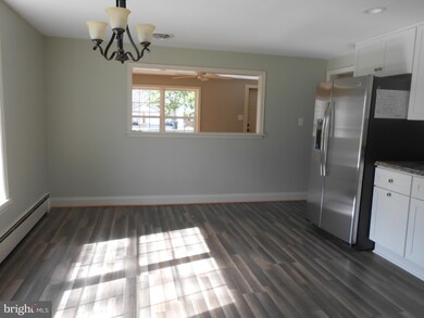 23224 Potter Dr, California, MD 20619 - photo 4