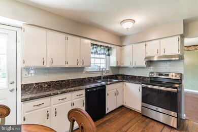 2028 Sterigere St, Norristown, PA 19403 - photo 5