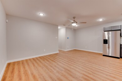2702 Reid St unit A, Houston, TX 77026 - photo 5