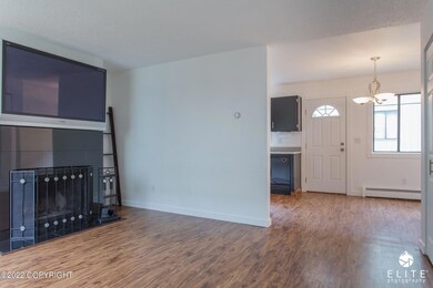 Living room.2jpg