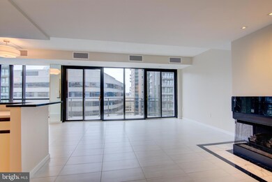 The Atrium unit 1321, Arlington, VA 22209 - photo 2