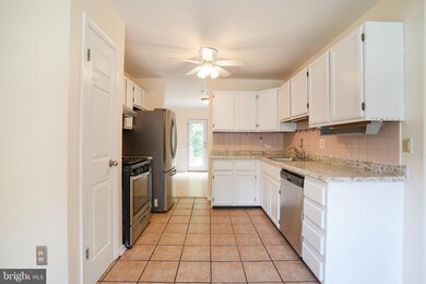 9332 Town Place Dr, Owings Mills, MD 21117 - photo 6