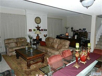 Large Living Room Overlooks Greenbelt