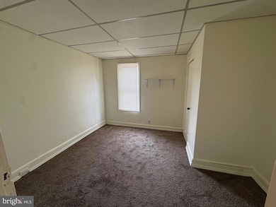 635 Chestnut St, Pottstown, PA 19464 - photo 5