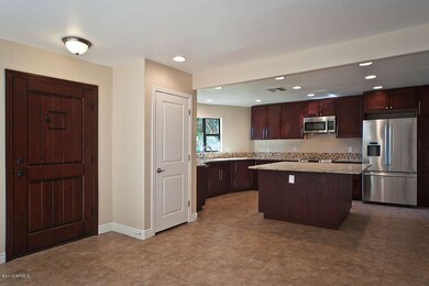 KITCHEN/ENTRANCE