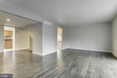 7116 Winter Rose Path, Columbia, MD 21045 - photo 5