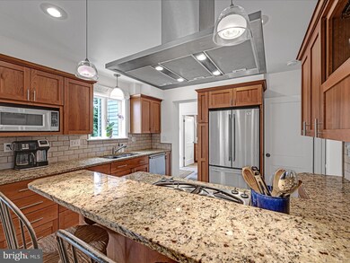 511 Lawrence Ave, Reading, PA 19609 - photo 7