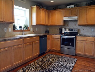  New stainless appliance with manufacture warranty