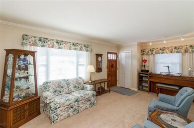 5817 Clark St, Des Moines, IA 50311 - photo 4