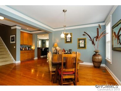 Ding Room to Kitchen