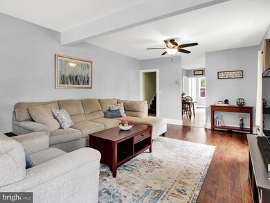 154 Walnut St, Mohnton, PA 19540 - photo 3