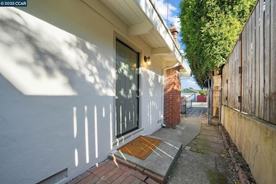 3950 Milton Dr, El Sobrante, CA 94803 - photo 3