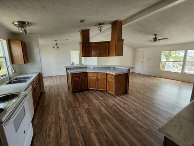 912 Sabine Ave, Cleburne, TX 76031 - photo 7