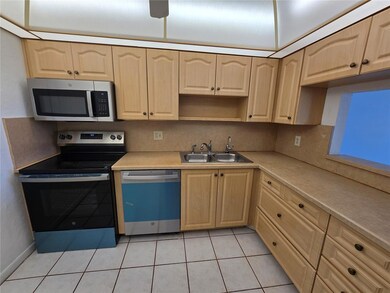 6890 Royal Palm Blvd unit 211H, Margate, FL 33063 - photo 3