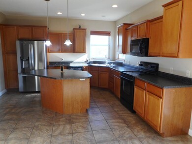 1320 Quail Ridge Rd, Cedar Falls, IA 50613 - photo 2