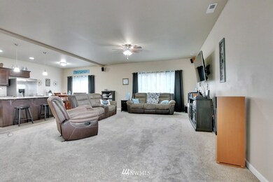 11311 182nd St E, Puyallup, WA 98374 - photo 5