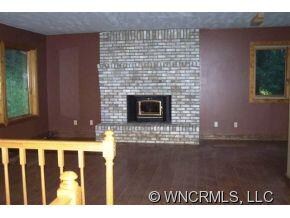 3172 Scronce Creek Rd, Burnsville, NC 28714 - photo 5