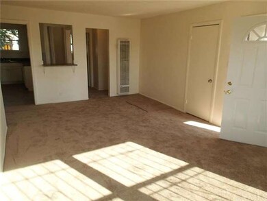 901 E 118th Dr, Los Angeles, CA 90059 - photo 5