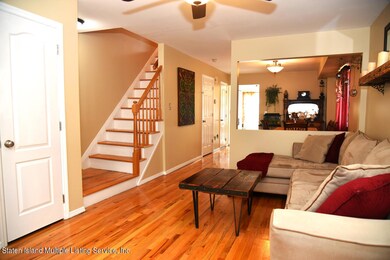 146 Roswell Ave, Staten Island, NY 10314 - photo 4