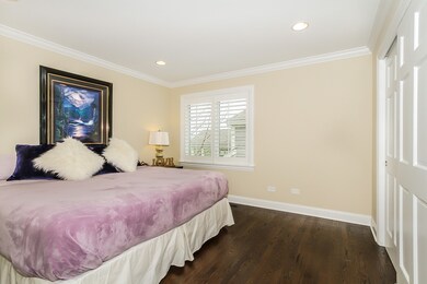 8 Augusta Ct, Lake In the Hills, IL 60156 - photo 2