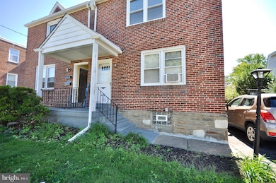 8035 Pine Rd unit 2ND FLOOR, Philadelphia, PA 19111 - photo 2