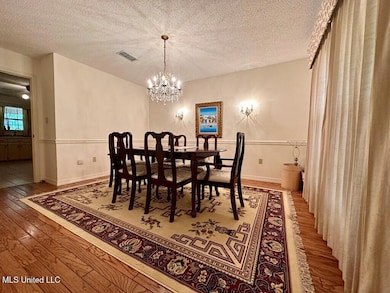 1020 Lexington Ln, McComb, MS 39648 - photo 2