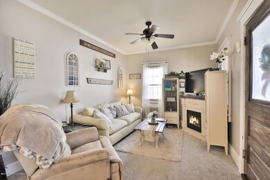 798 Clinton Pl Belford NJ-large-024-30-1