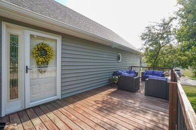 316 N Dwight St, Conrad, IA 50621 - photo 4