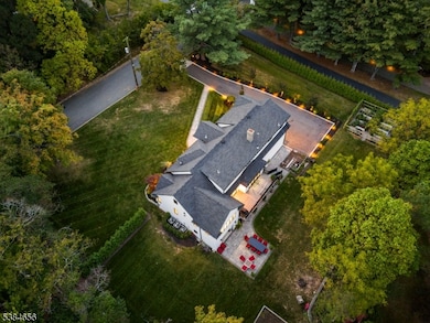 29 Old Chestnut Ridge Rd, Montvale, NJ 07645 - photo 2